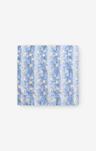 Poszetka w kwiatowy wzór